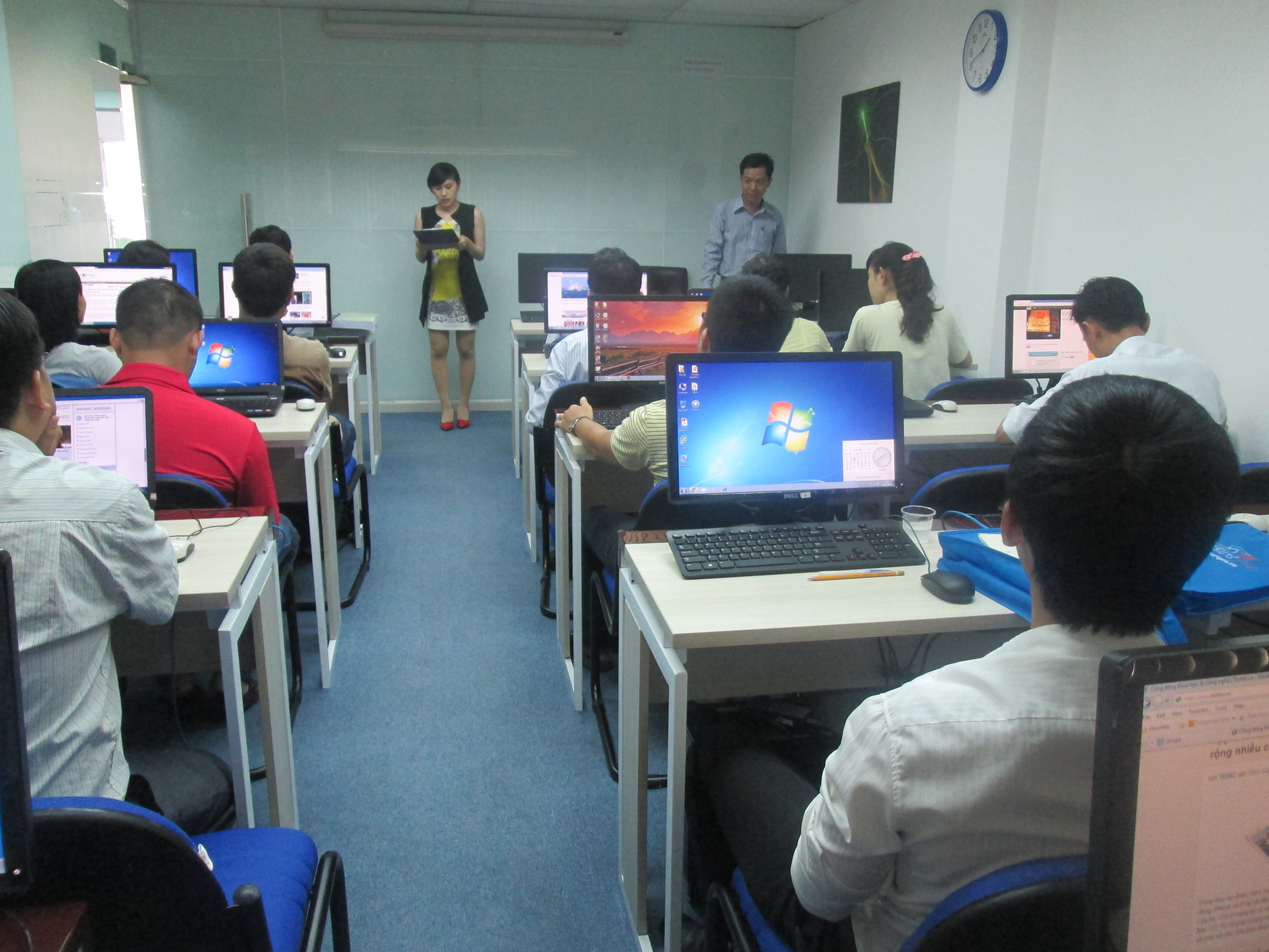 Phổ biến nội quy lớp học